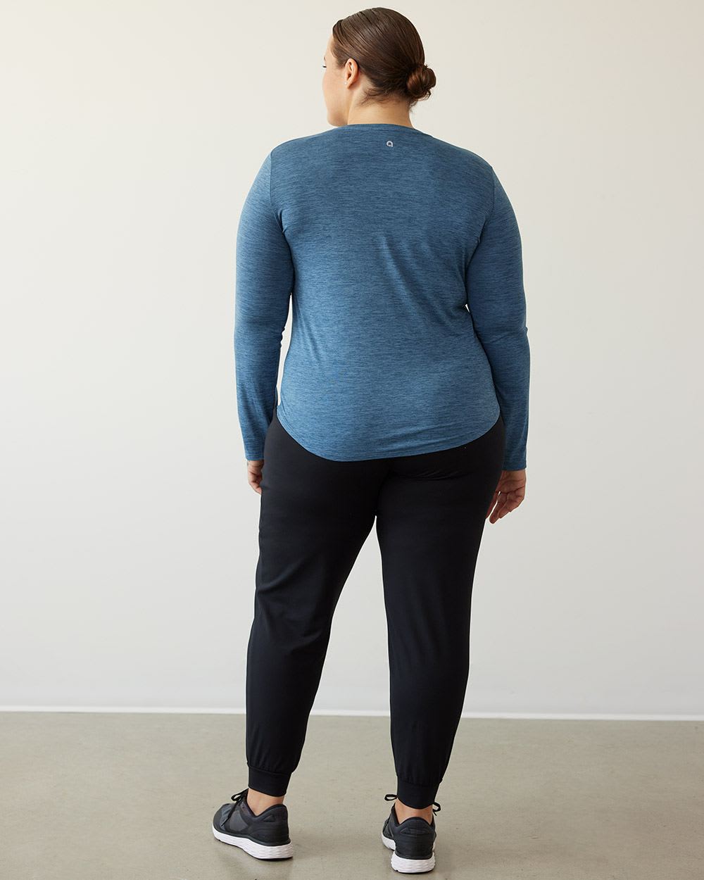 Long-Sleeve Crew-Neck Tee - Dry Lux Hyba Essentials