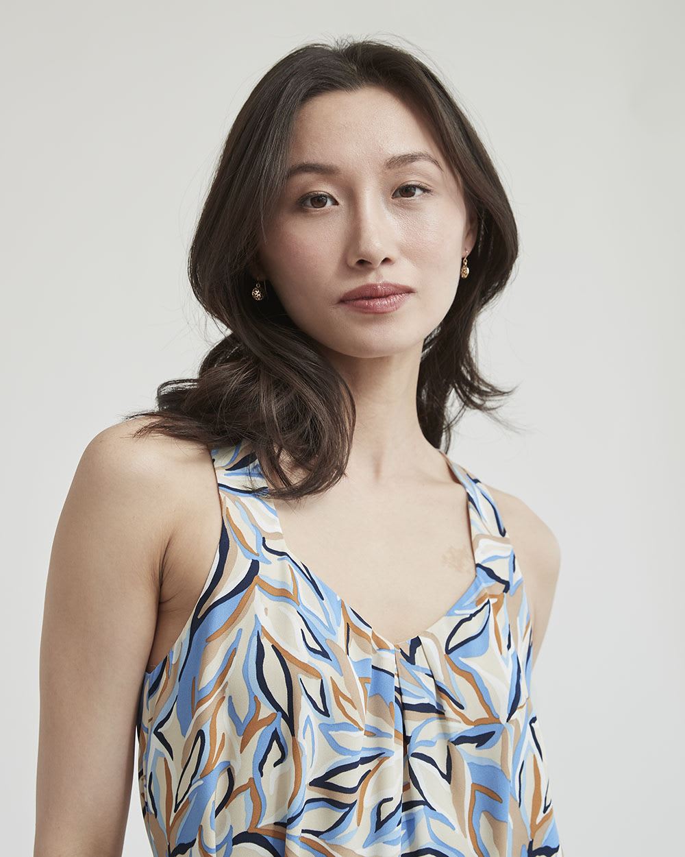 Silky Crepe Sleeveless Shift Dress