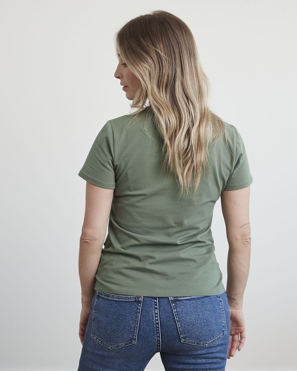 Solid Organic Cotton Crew-Neck T-Shirt - Thyme Maternity
