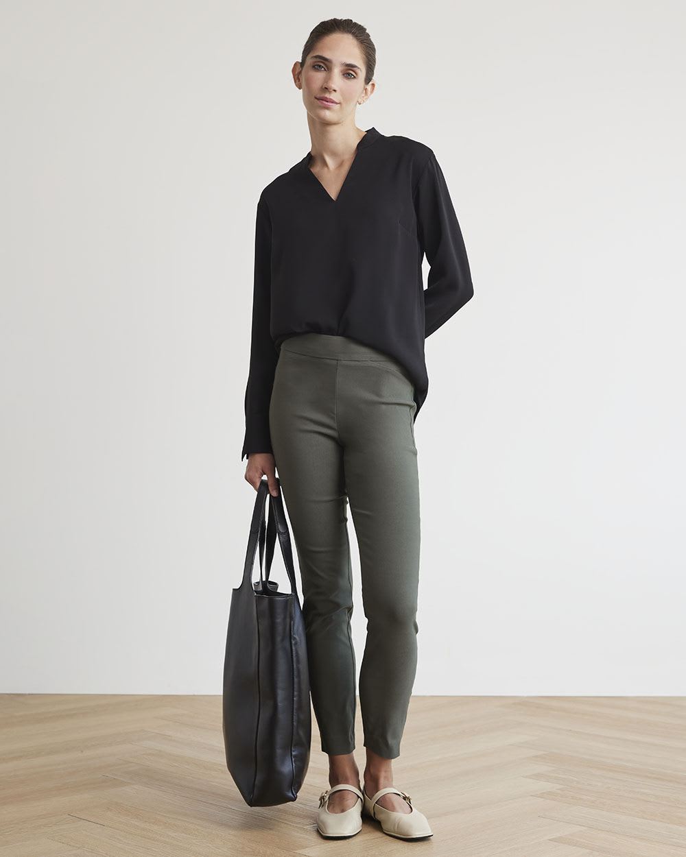 Solid High-Rise City Legging Pant