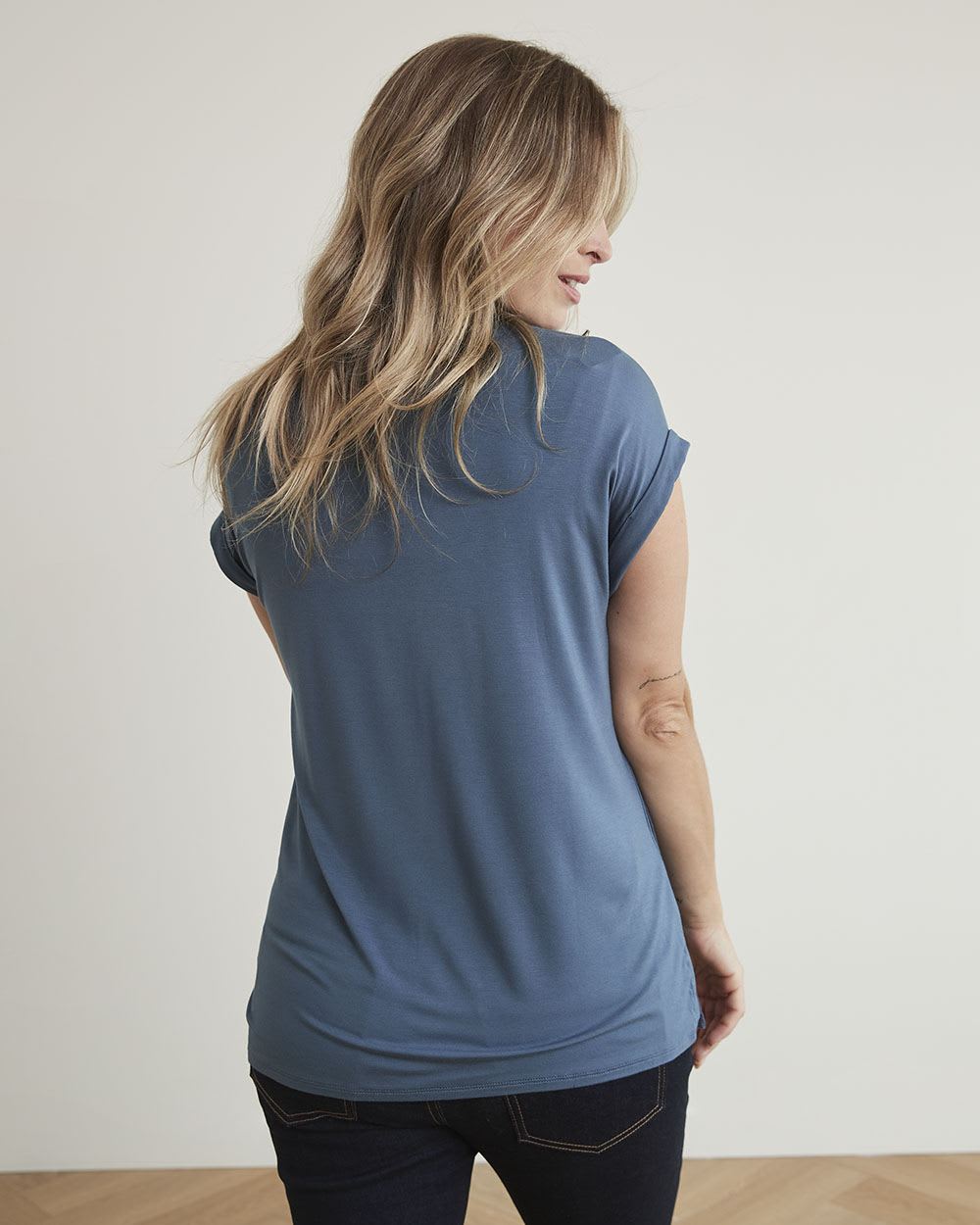 V-Neck Extended Shoulder Nursing T-Shirt - Thyme Maternity