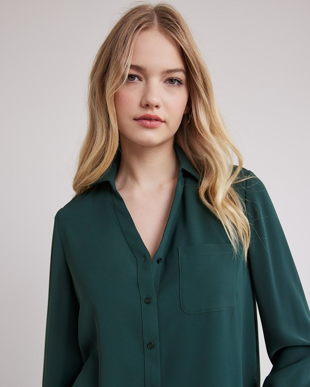 Long-Sleeve Buttoned-Down Crepe Blouse