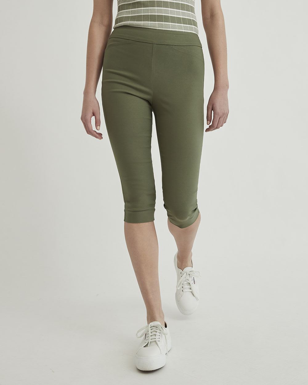 Solid City Legging Capri Pant