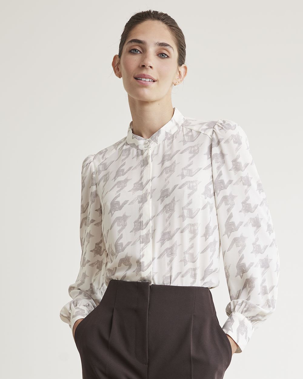 Long-Sleeve Buttoned-Down Silky Crepe Blouse