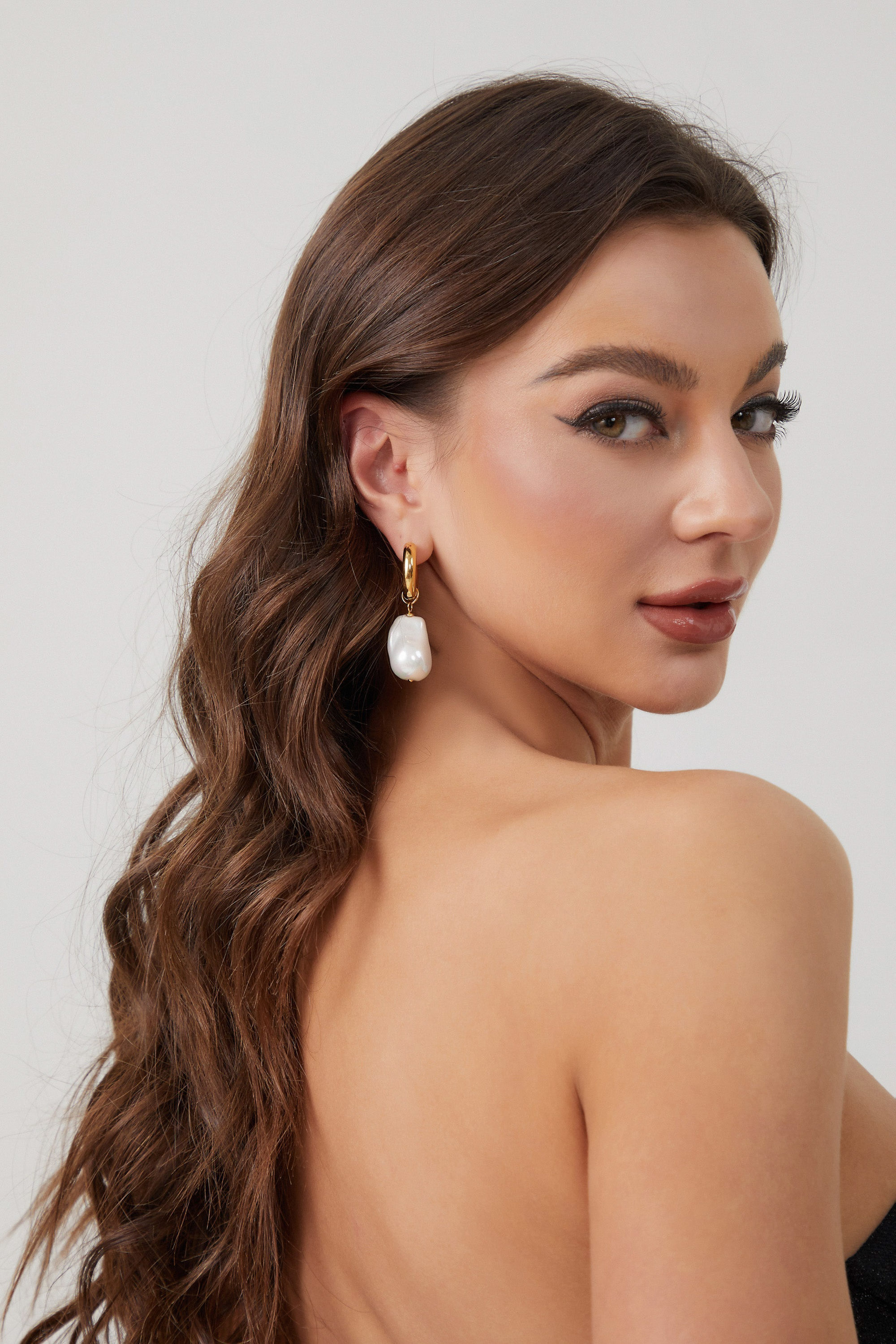 Classicharms-Unique Asymmetrical Gold Rope Chain Baroque Pearl Drop Earrings