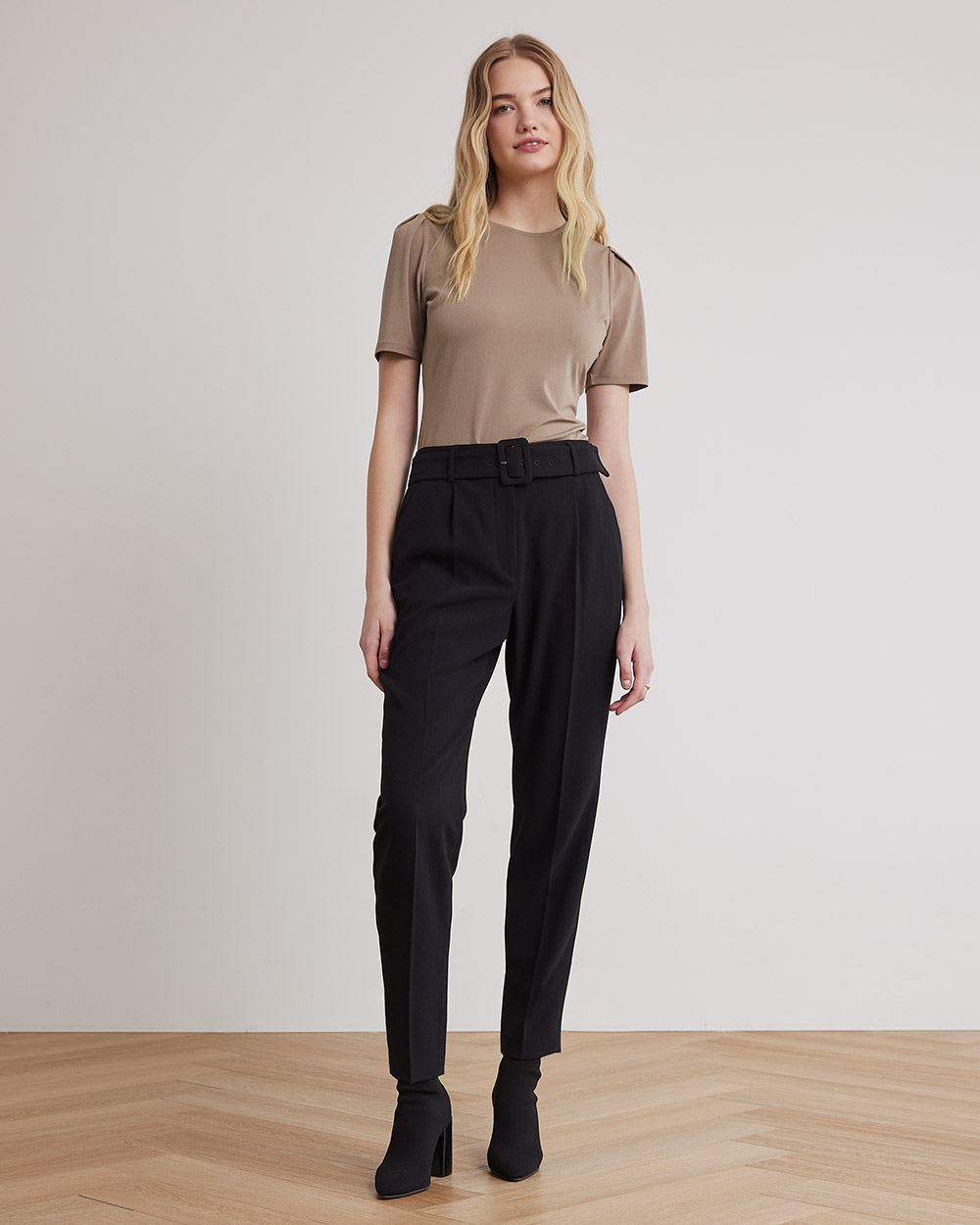 Crew-Neck T-Shirt with Short Puffy Sleeves