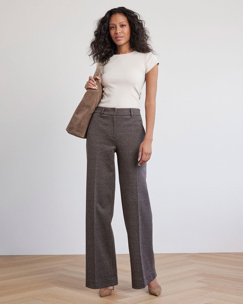 Short-Sleeve Ribbed Bodycon T-Shirt with Crew Neckline