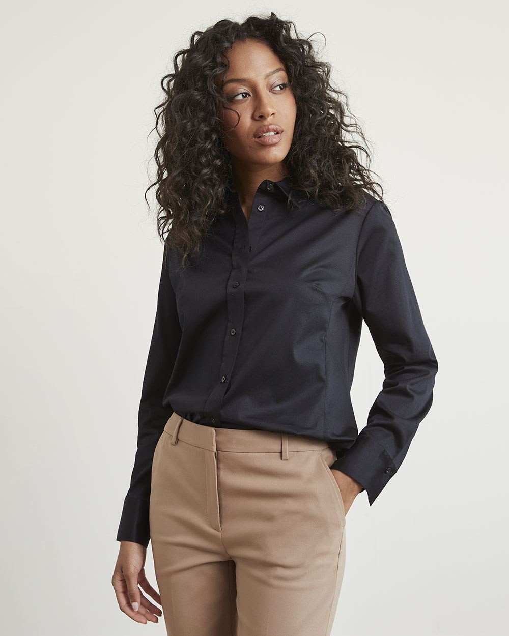 Long-Sleeve Buttoned-Down Poplin Blouse