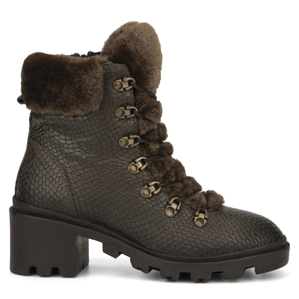 Vintage Foundry Co. Women's Regina Boot