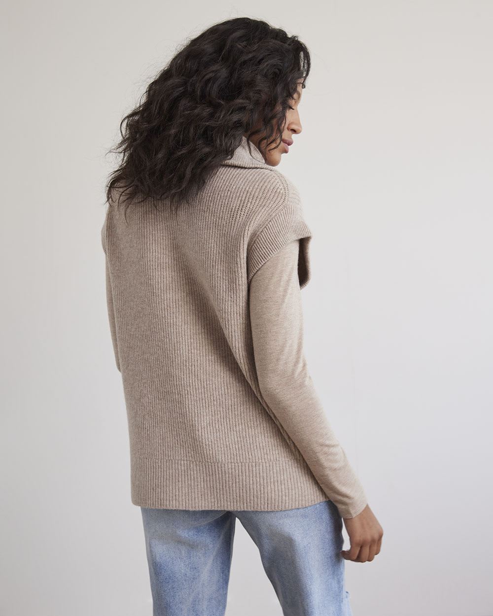 Zipped Sleeveless Mock-Neck Vest