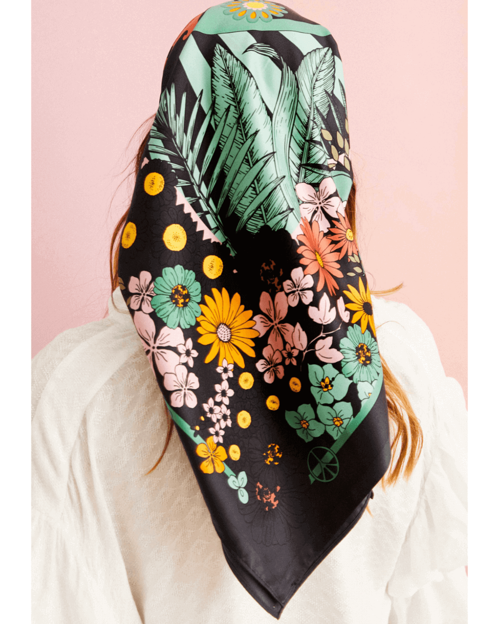 PEACELOVE Medium Black Scarf