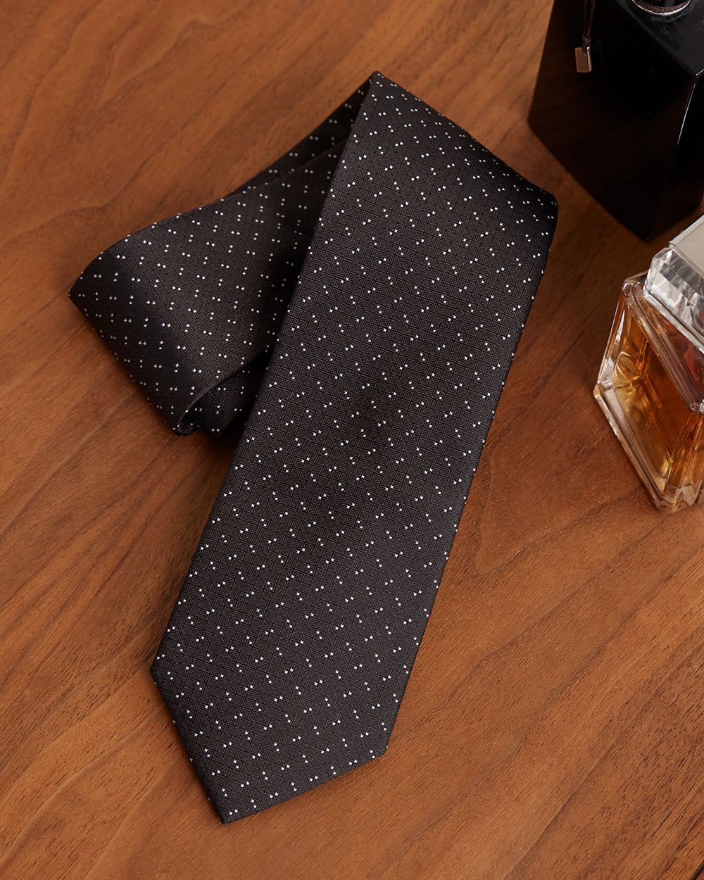 Dotted Regular Tie