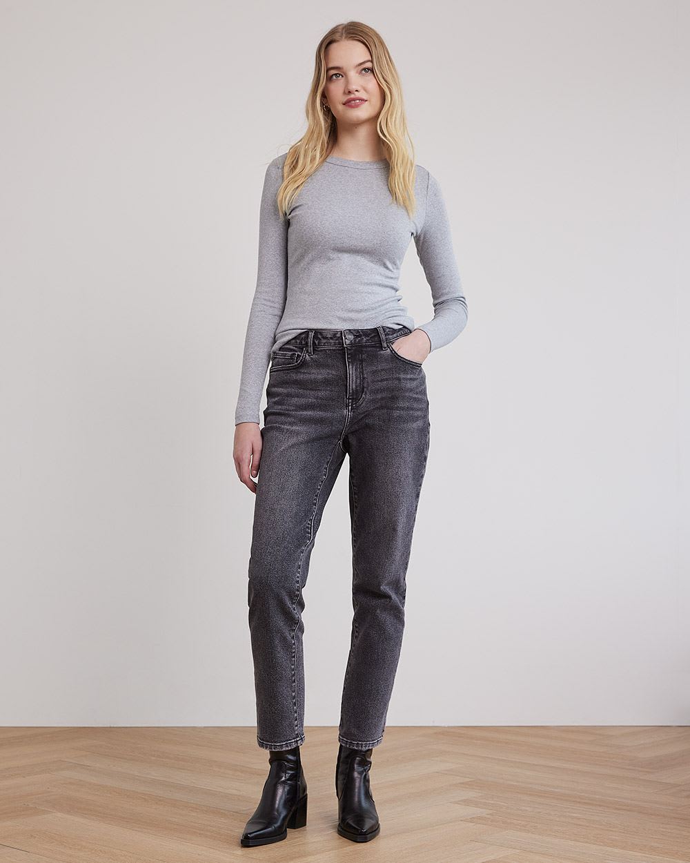 Long-Sleeve Crew-Neck Fitted Ribbed Tee