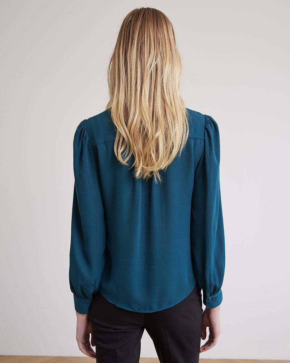 Long-Sleeve Buttoned-Down Silky Crepe Blouse