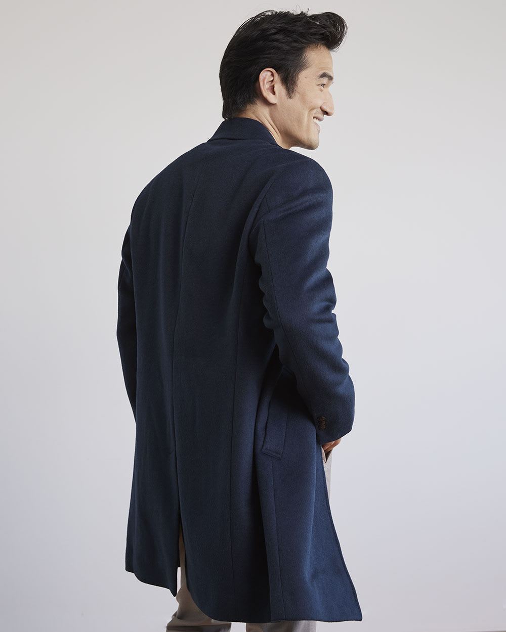 Classic Wool Coat with Tailored Collar