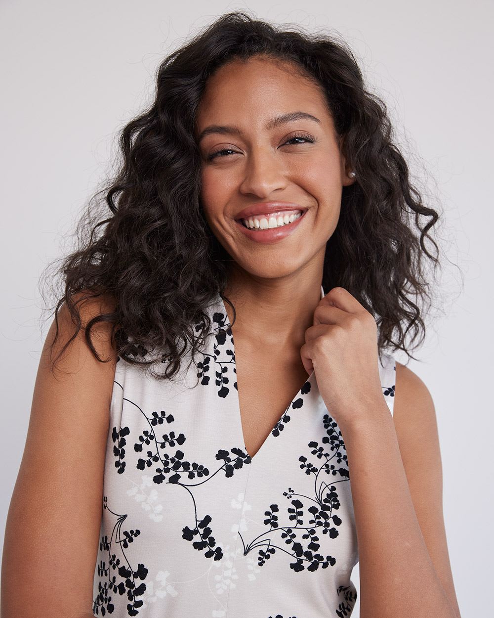 Fitted Sleeveless V-Neck T-Shirt