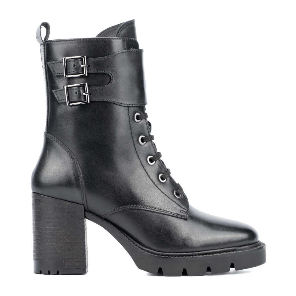 Vintage Foundry Co. Women's Elizabeth Booties