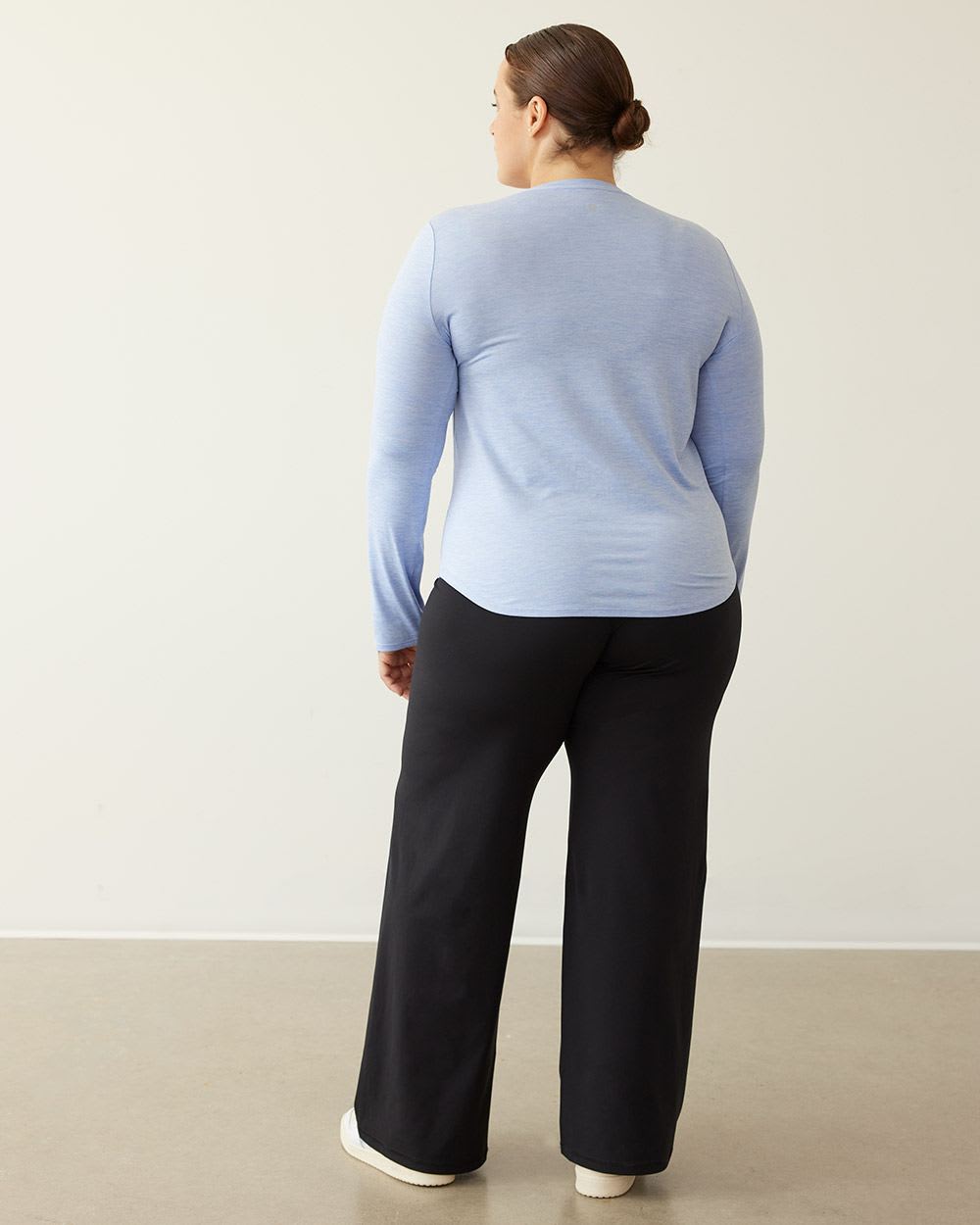 Long-Sleeve Crew-Neck Tee - Dry Lux Hyba Essentials