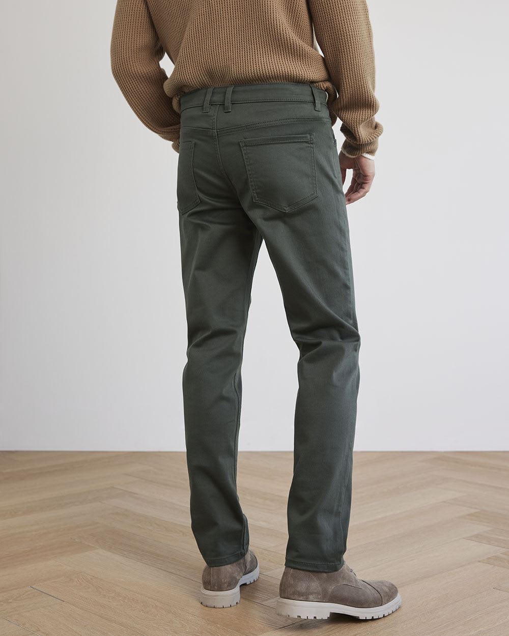 Slim-Leg Super Stretch Pant