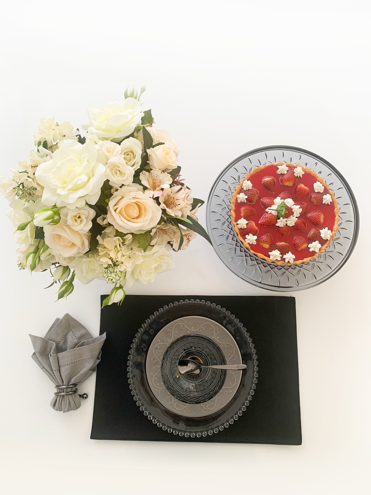 Lys Collection Grey Crystal Dessert Bowls with Spoons Set of 4