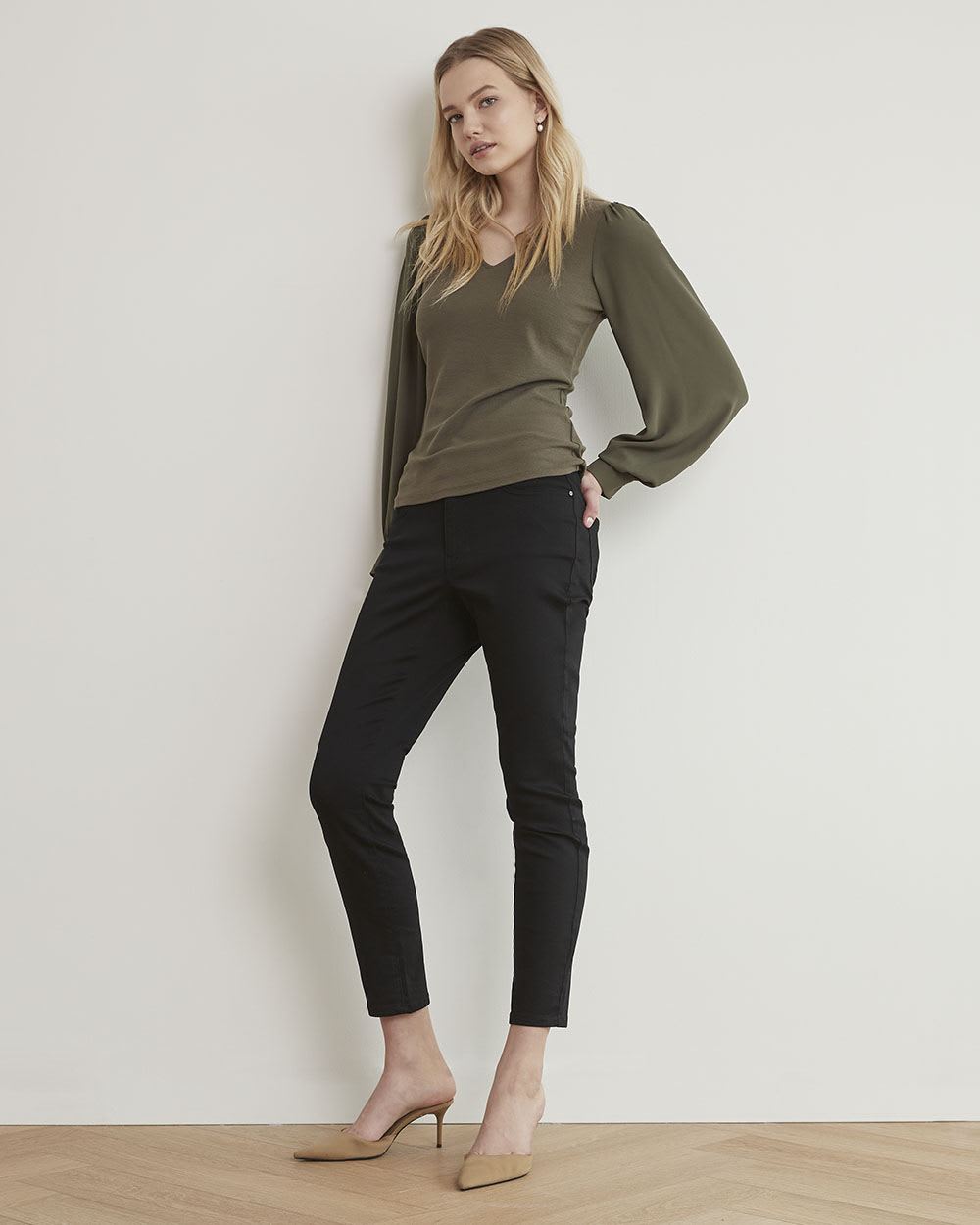 Mid-Rise Black Natalie Jegging - 28"