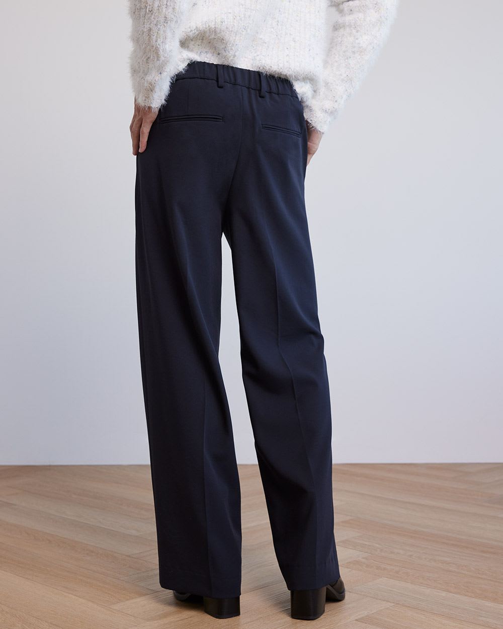 Gender-Neutral Pleated Wide-Leg Pant