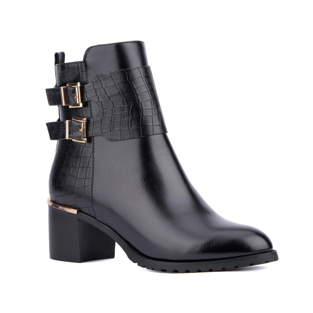 Torgeis Women's Laurel Booties