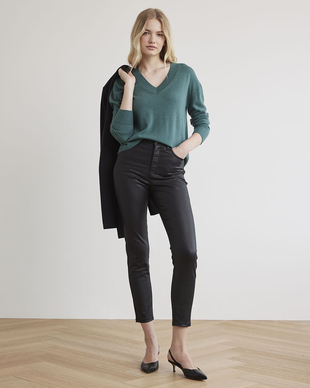Long-Sleeve V-Neck Cashmere-Blend Sweater