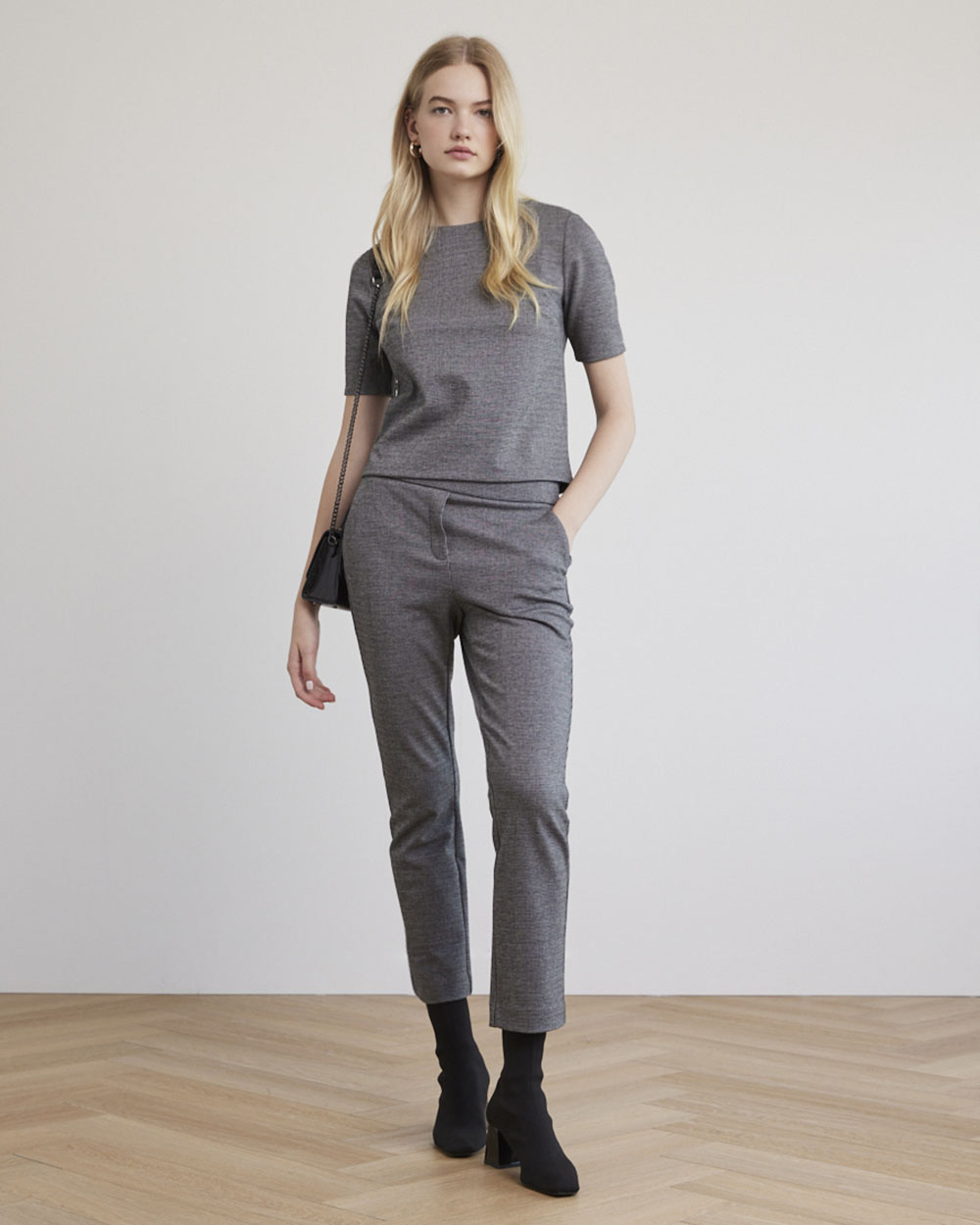 Short-Sleeve Crew-Neck Houndstooth Top