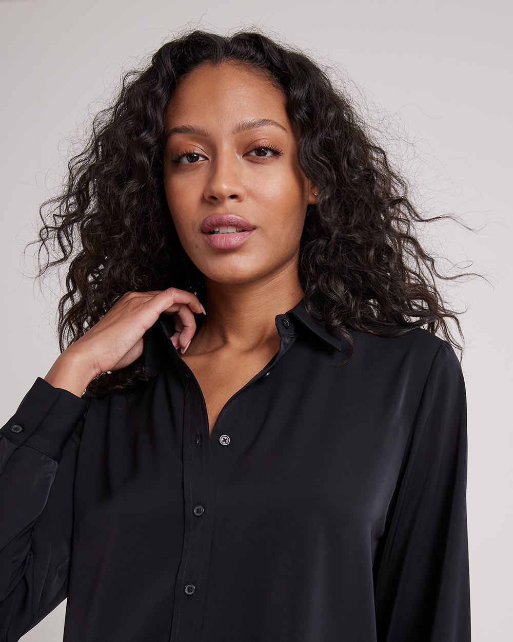 Long-Sleeve Buttoned-Down Twill Blouse