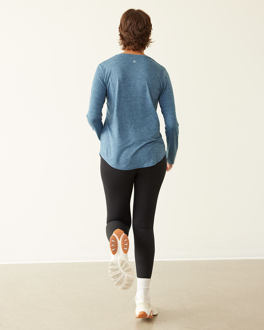 Long-Sleeve Crew-Neck Tee - Dry Lux Hyba Essentials