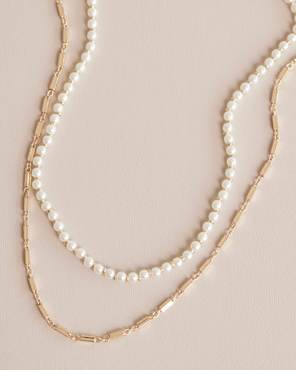Short Two-Chain Necklace with Pearls