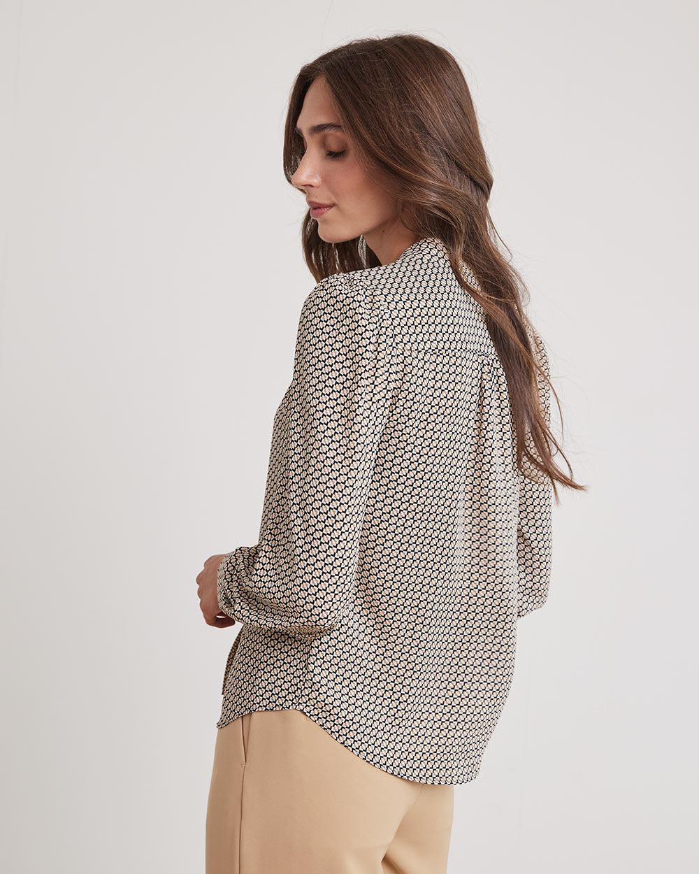 Long-Sleeve Buttoned-Down Silky Crepe Blouse