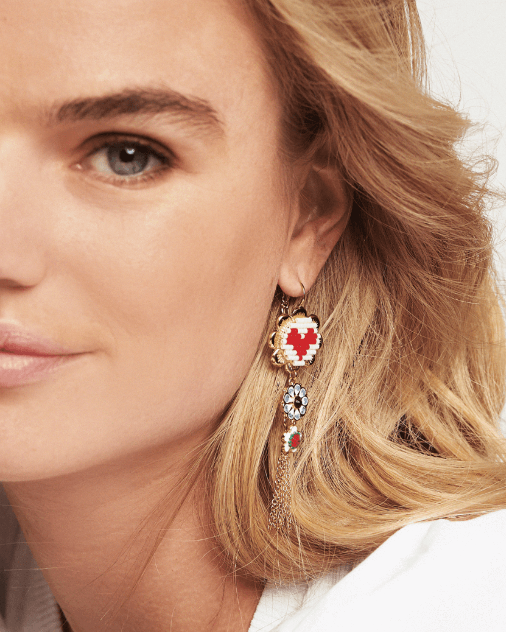 ARKANSAS Gold & White Earrings