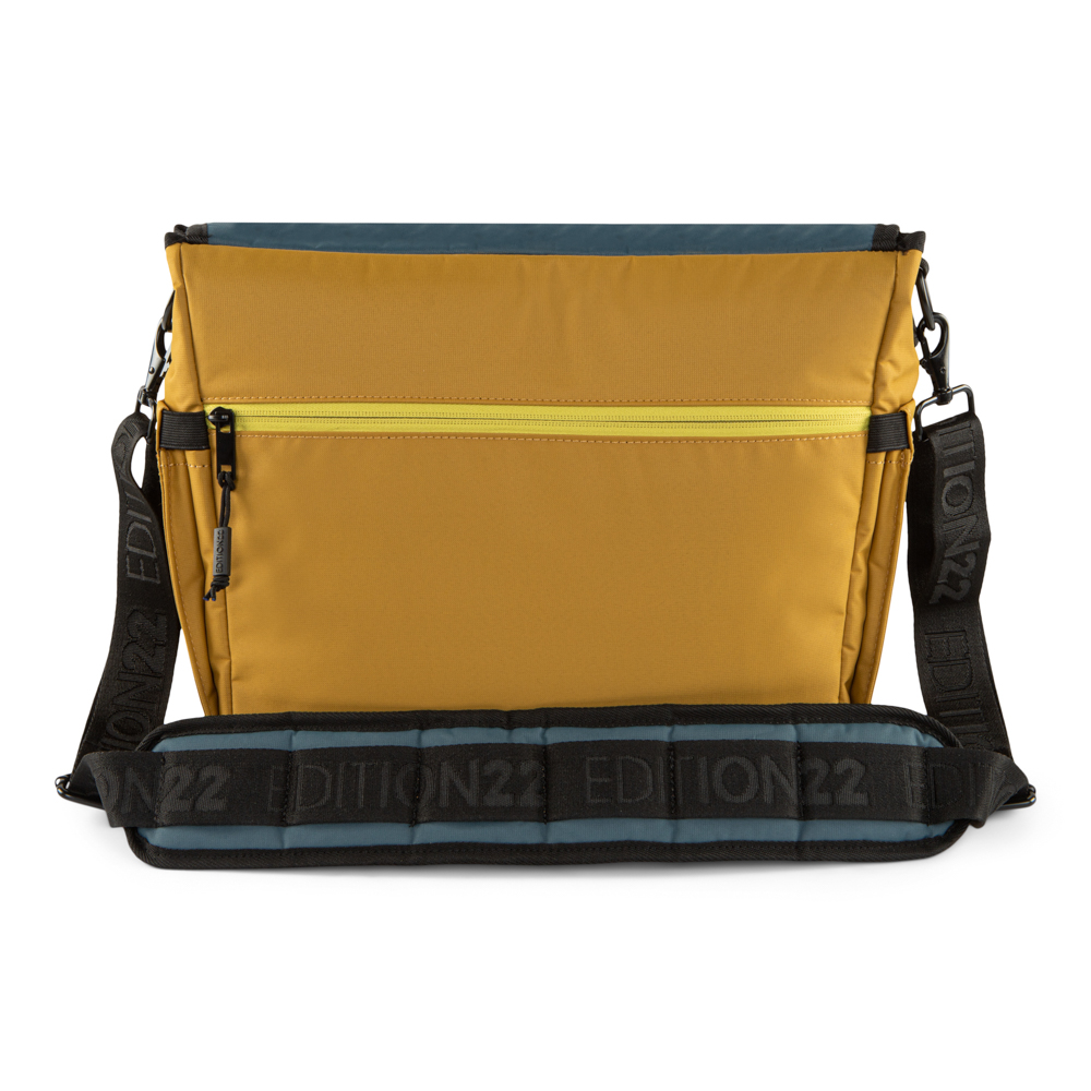 Bugatti x EDITION22 Messenger bag