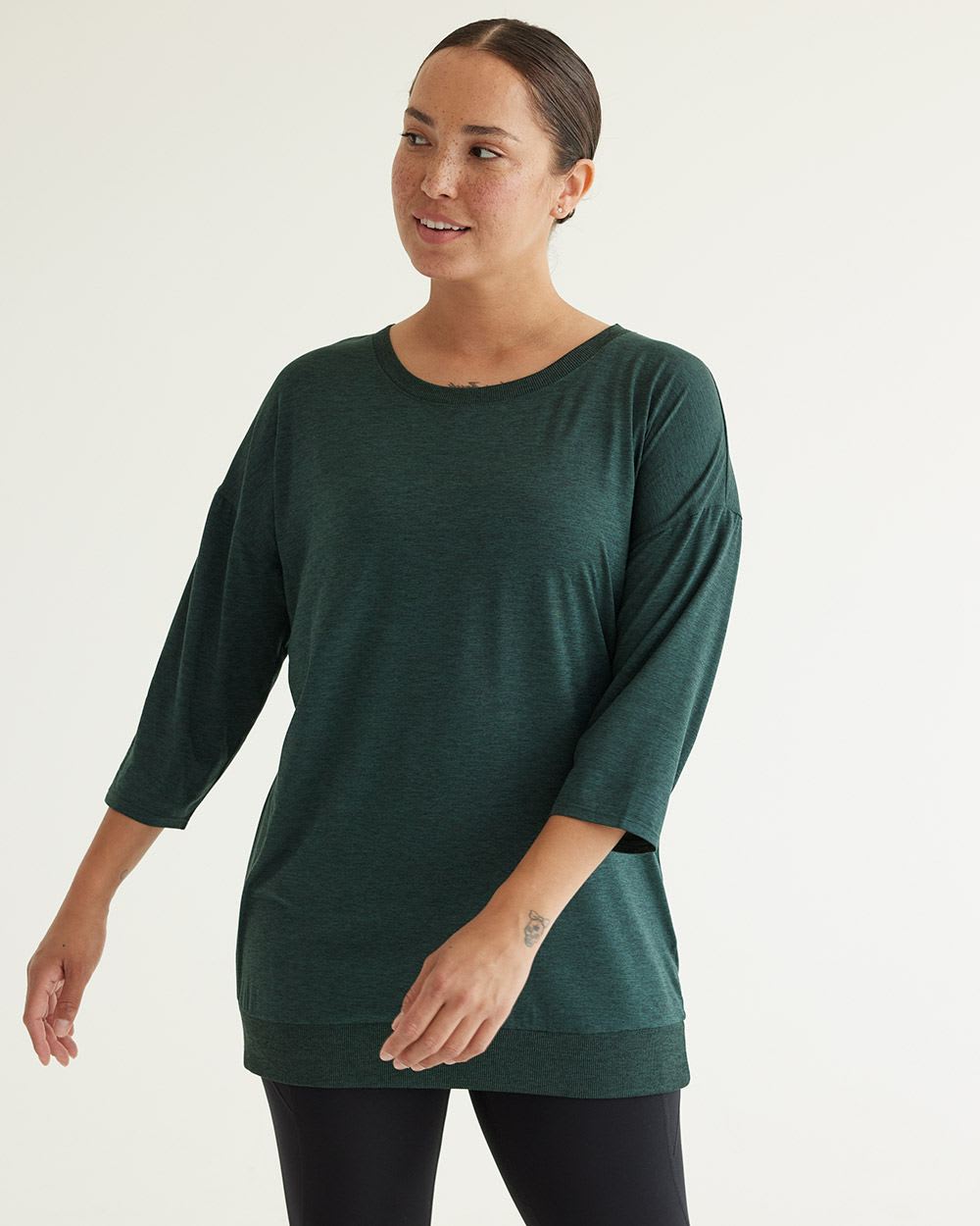 Long-Sleeve Crew-Neck Tunic, Dry Lux Hyba