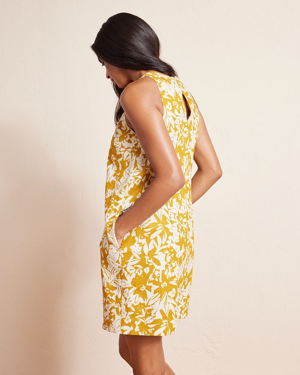 Sleeveless Halter-Neck Linen Shift Dress