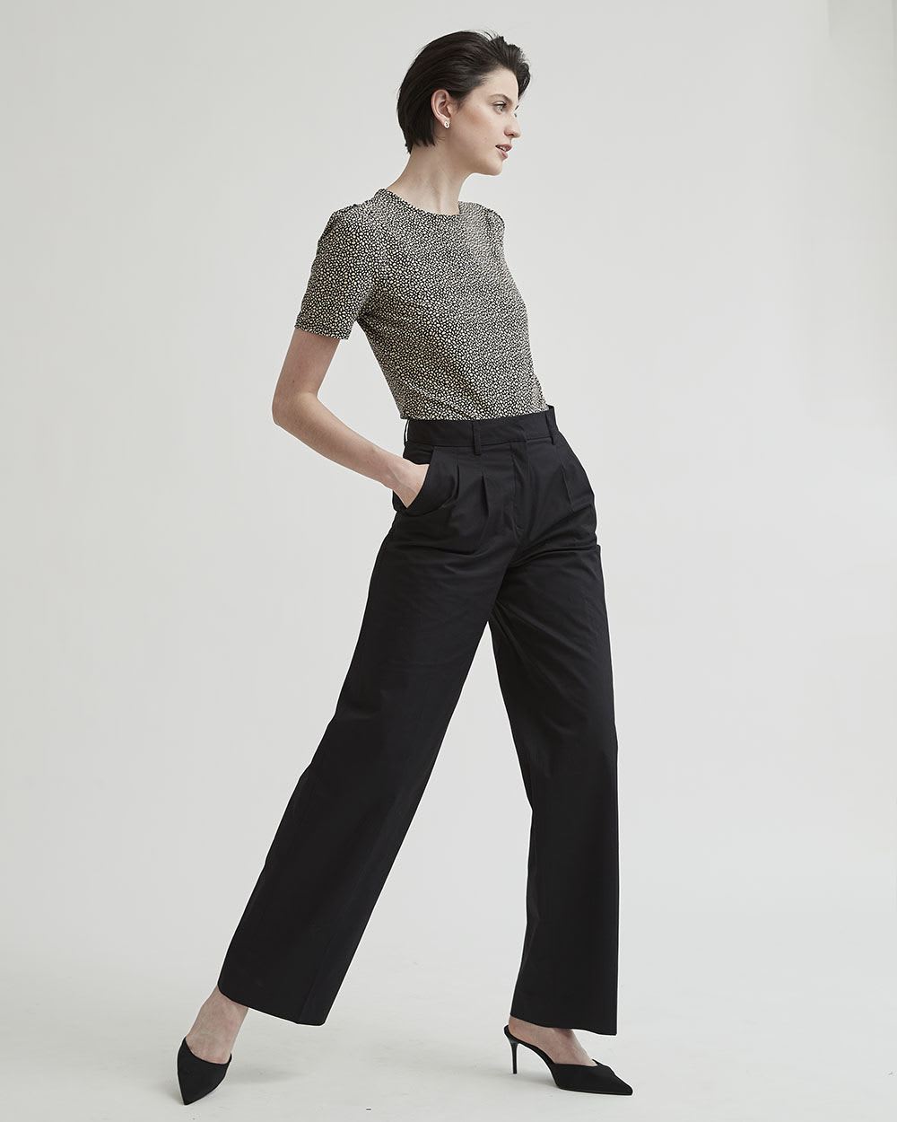 Crew-Neck T-Shirt with Short Puffy Sleeves