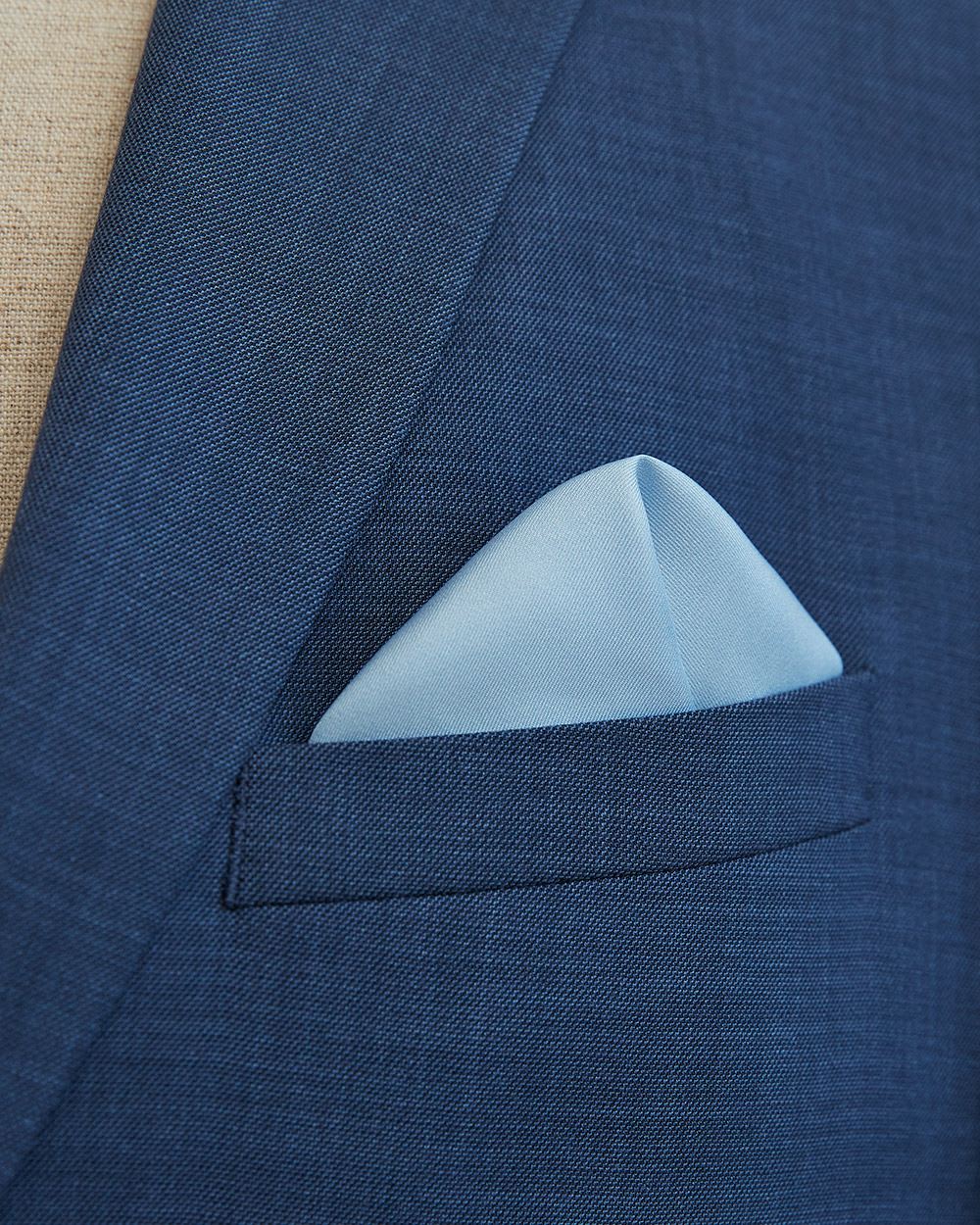 Light Handkerchief with 4 Way Pattern