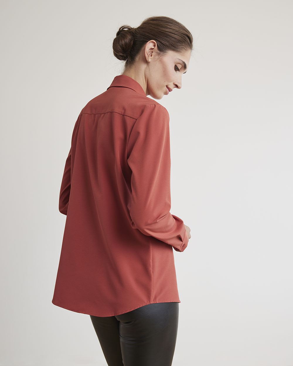 Long-Sleeve Buttoned-Down Easy-Care Blouse