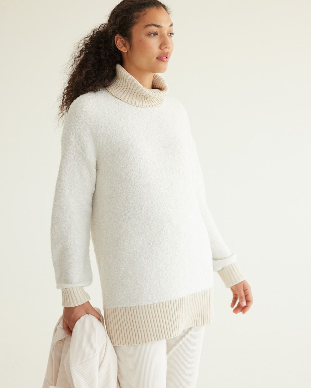 Long-Sleeve Loose Bouclé Turtleneck Pullover