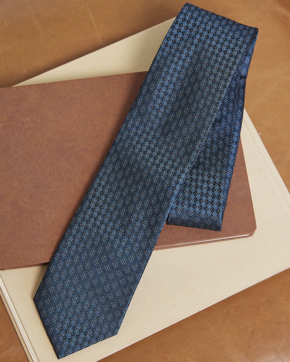 Solid Regular Tie with Geometric Dots