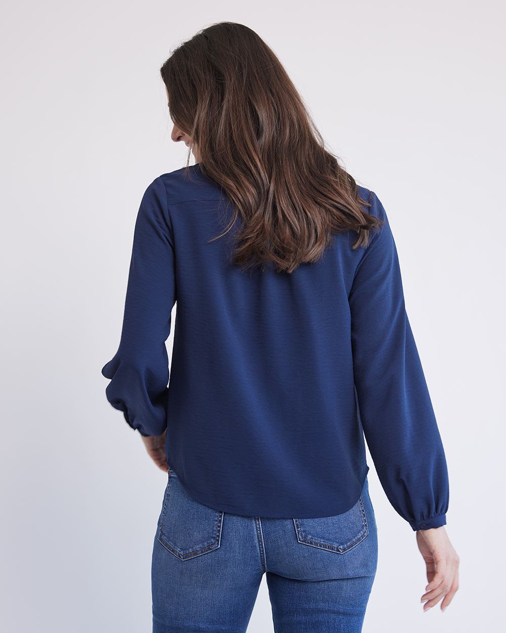 Long-Sleeve Buttoned-Down Fluid Blouse with V Neckline