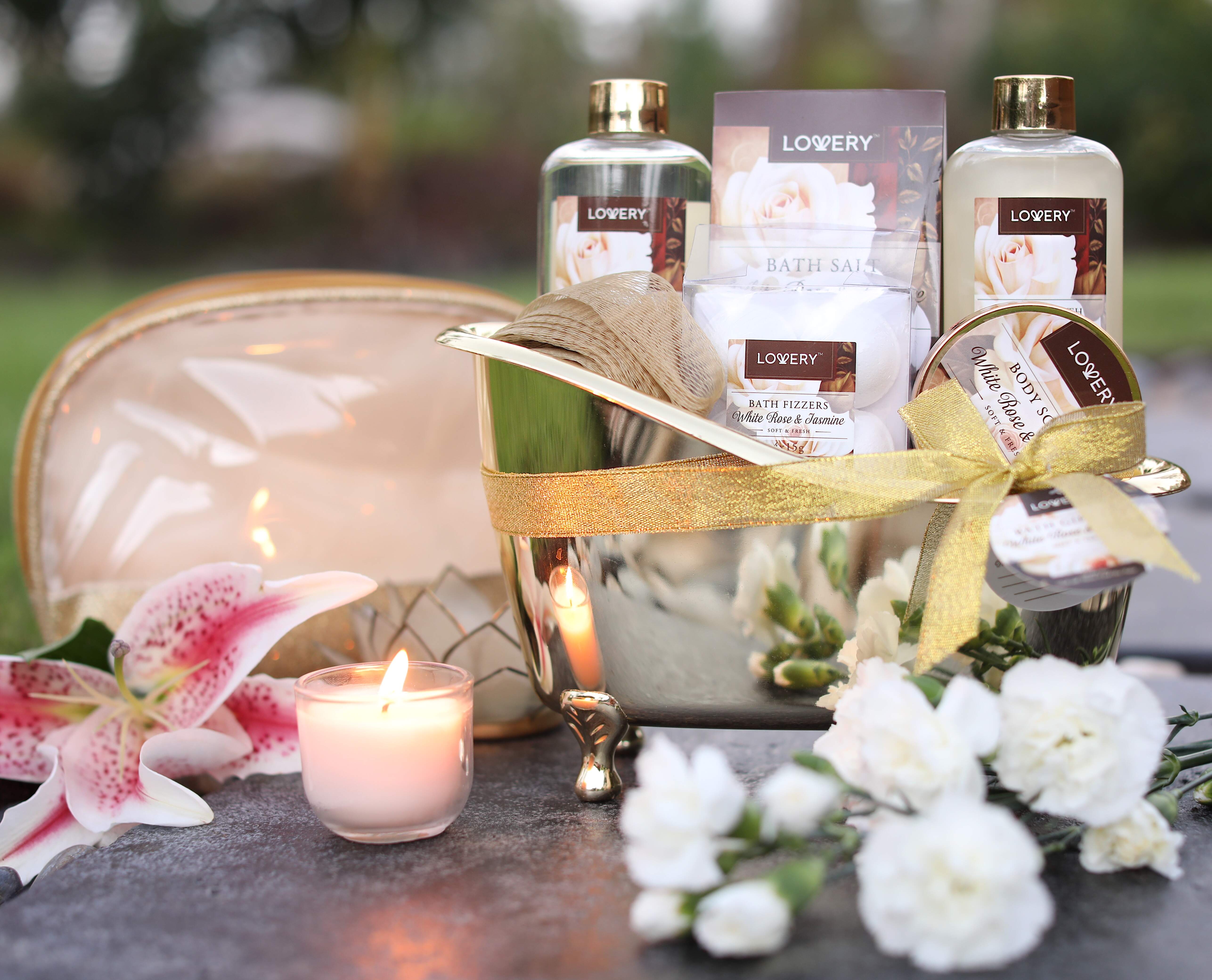 Lovery Home Spa Gift Basket - Luxury 13pc Bath & Body Set - Cosmetic Bag