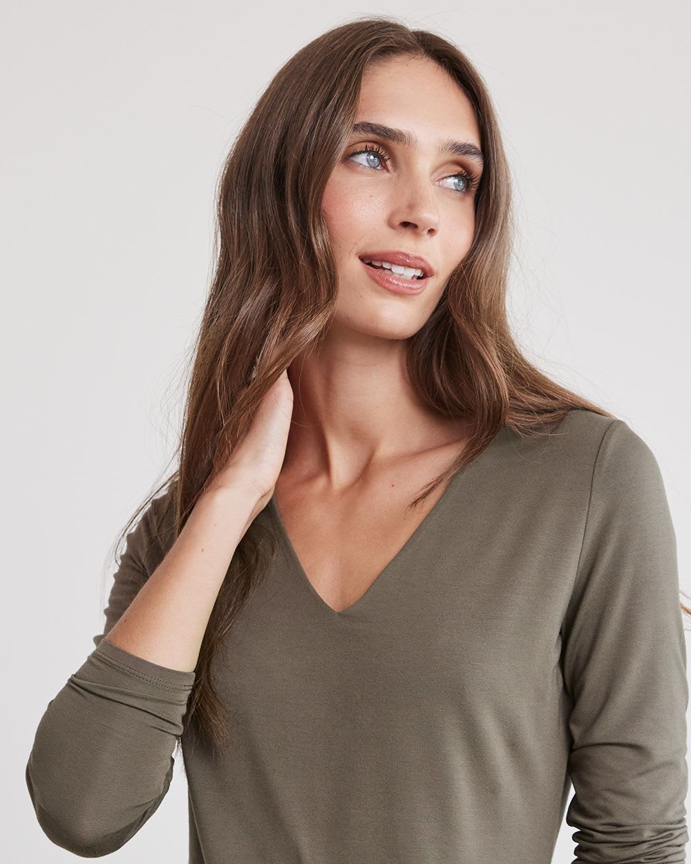 Fitted Long-Sleeve V-Neck Tee