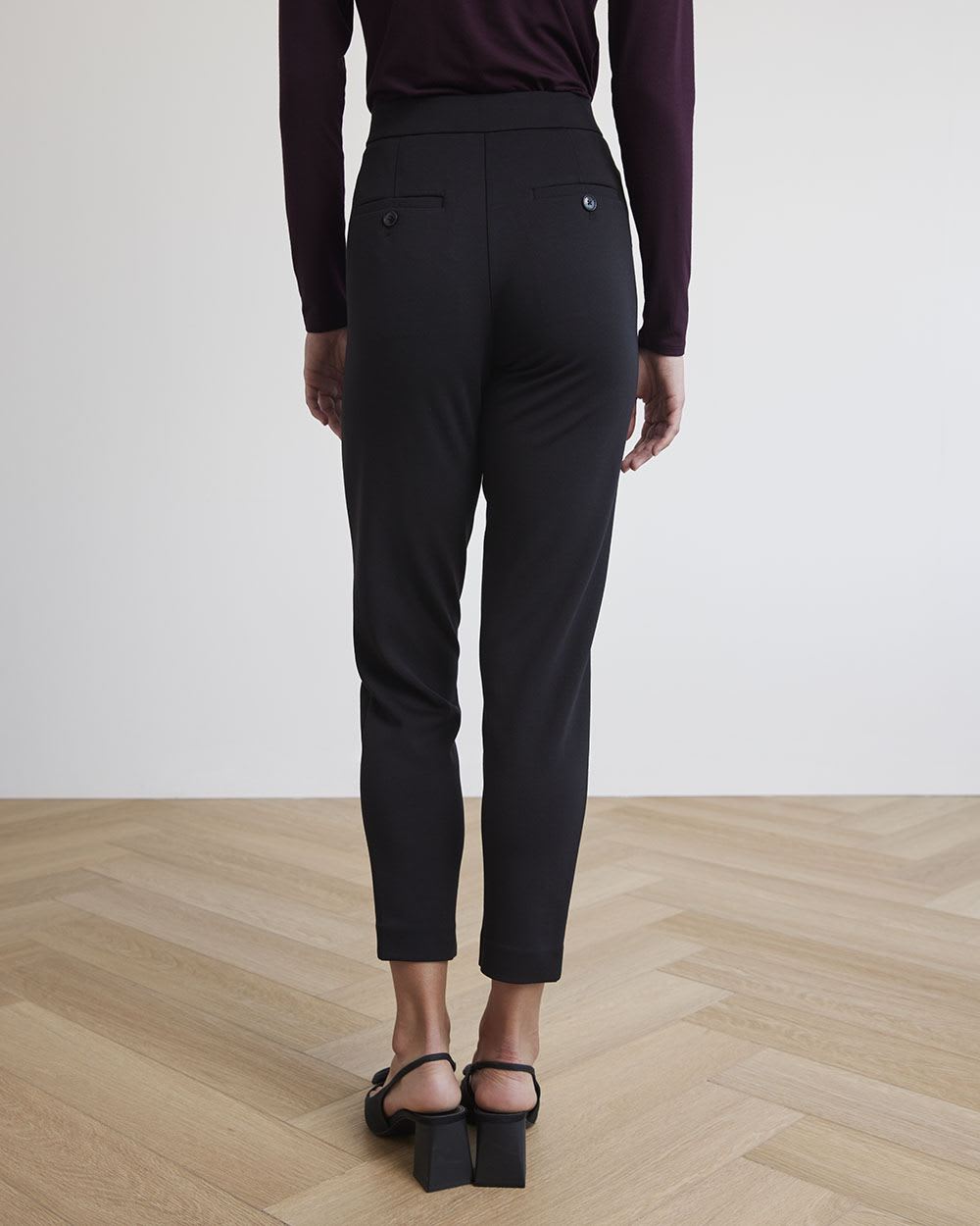 Tapered-Leg Mid-Rise Black Ankle Pant