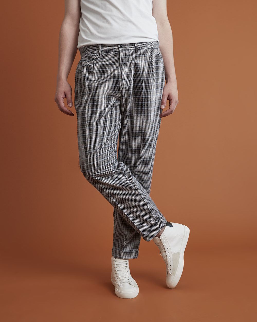 Gender-Neutral Houndstooth Tapered-Leg Pant