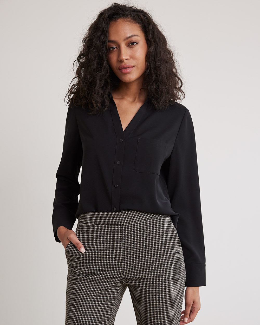 Long-Sleeve Buttoned-Down Crepe Blouse