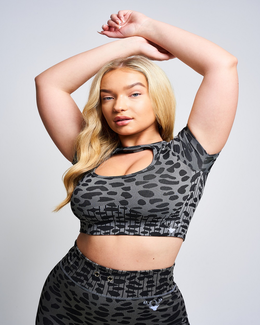 Twill Active - Caneva Leopard Recycled Cut Out Crop Top - Grey