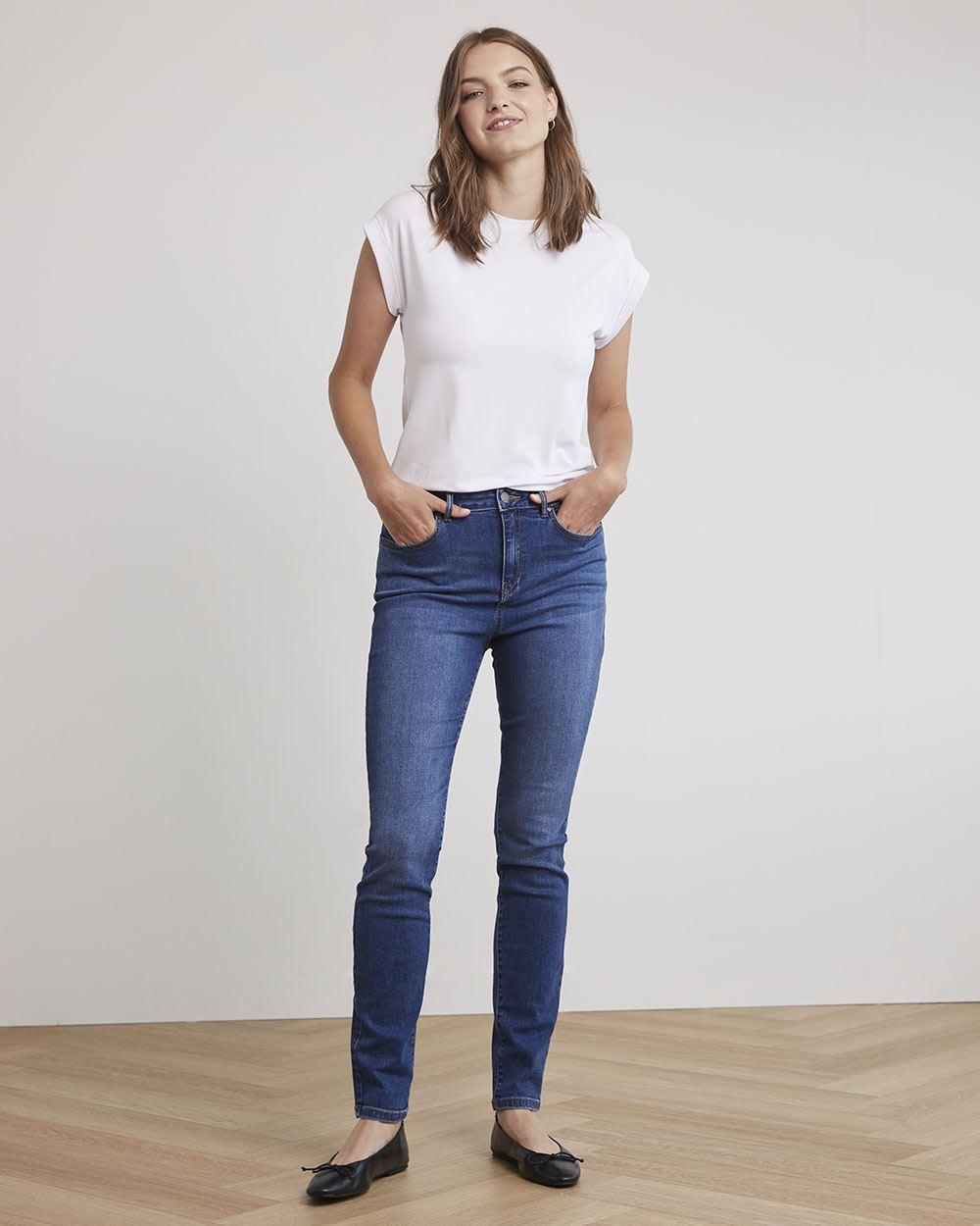 Fitted Extended-Sleeve Crew-Neck Tee